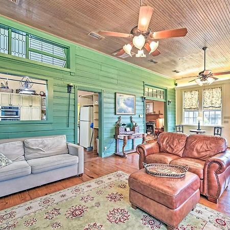 The Lilly House Historic Glen Rose Home With Porch! Eksteriør billede