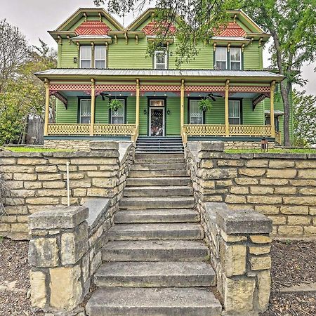 The Lilly House Historic Glen Rose Home With Porch! Eksteriør billede