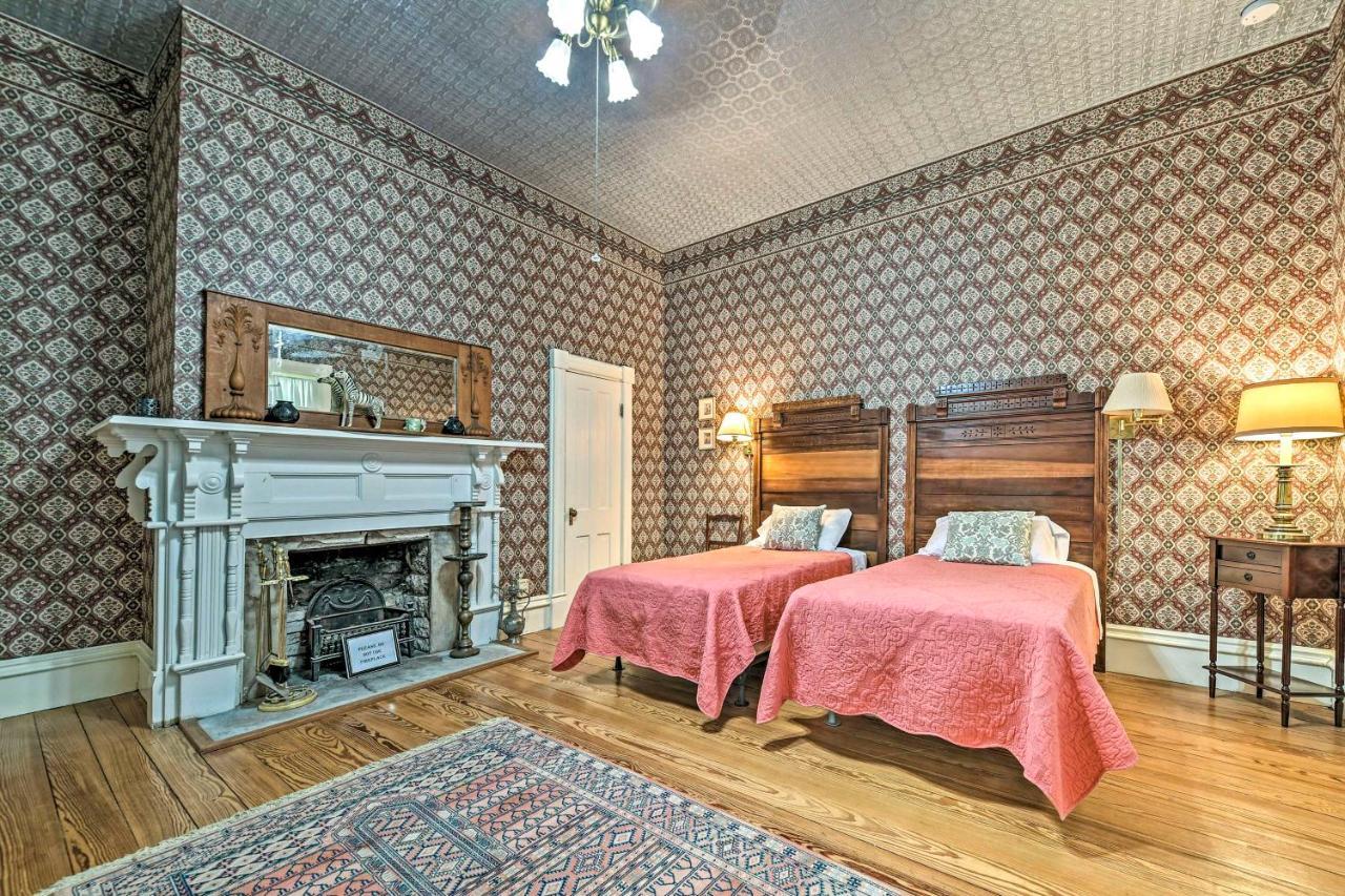The Lilly House Historic Glen Rose Home With Porch! Eksteriør billede