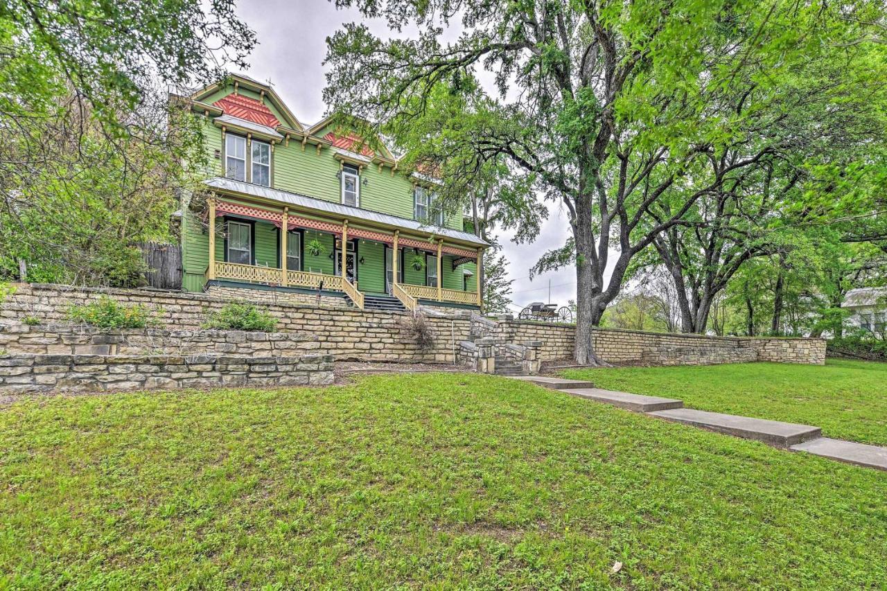 The Lilly House Historic Glen Rose Home With Porch! Eksteriør billede