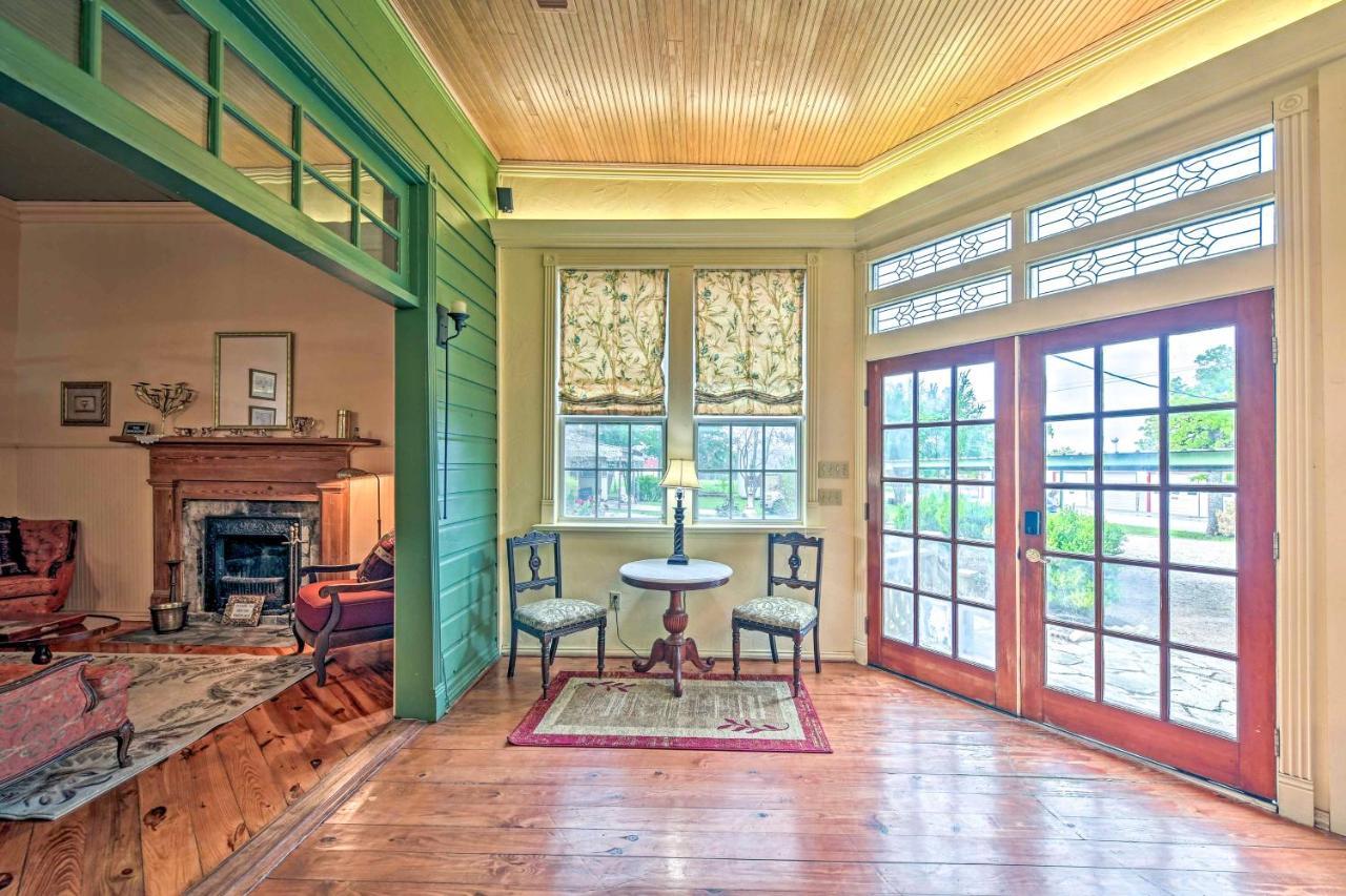 The Lilly House Historic Glen Rose Home With Porch! Eksteriør billede
