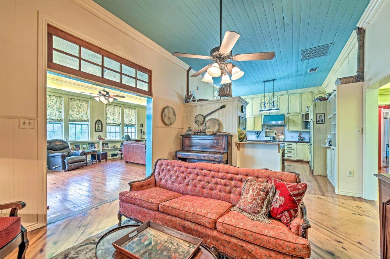 The Lilly House Historic Glen Rose Home With Porch! Eksteriør billede
