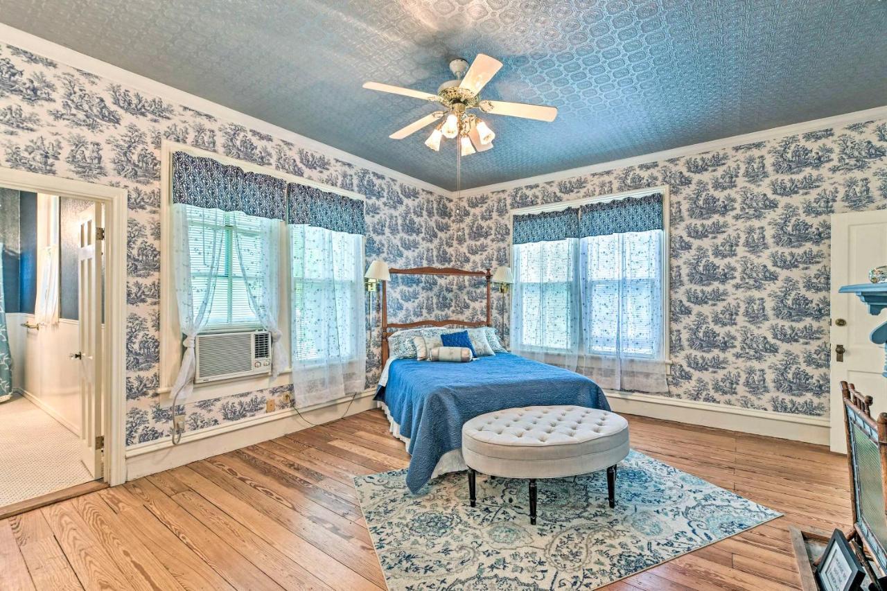 The Lilly House Historic Glen Rose Home With Porch! Eksteriør billede