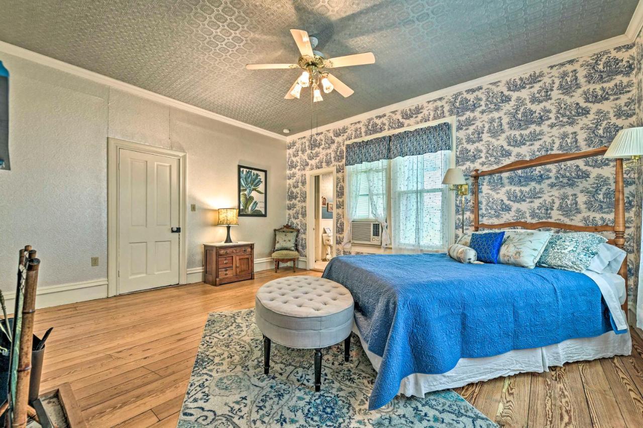The Lilly House Historic Glen Rose Home With Porch! Eksteriør billede