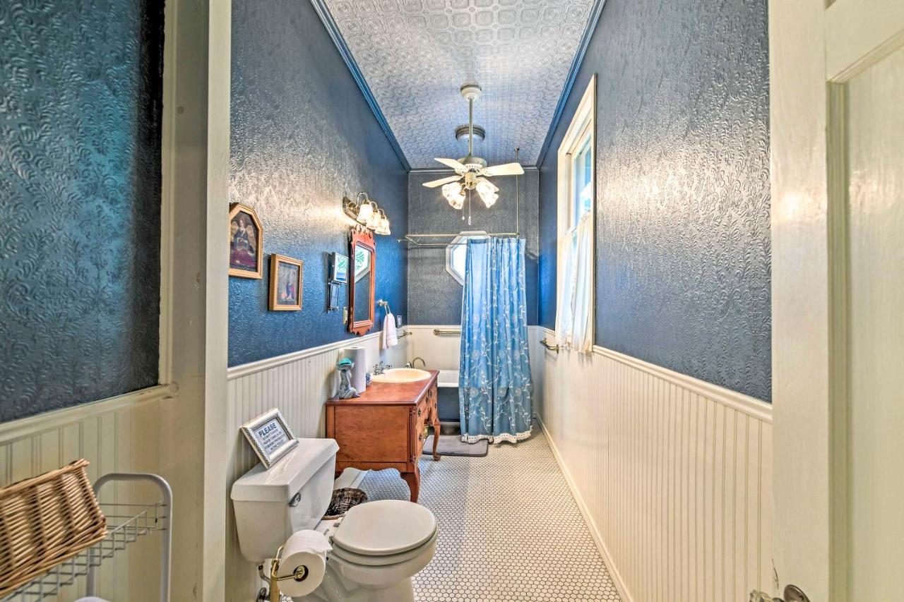 The Lilly House Historic Glen Rose Home With Porch! Eksteriør billede